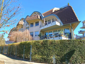 HEILIGER SEE nur 100m – TERRASSE – NEUE EBK – TIEFGARAGE ZUM 01.07., 14467 Potsdam, Wohnung