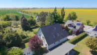 Aufsicht Einfamilienhäuser - Massives Einfamilienhaus am Breeger Bodden, nahe der Ostsee. Aktuell als Ferienhaus genutzt.