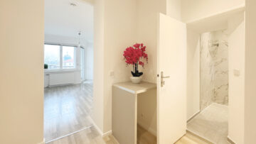 Bezugsfreies Apartment mit Balkon & Lift zwischen Halensee und Ku’damm, 14193 Berlin, Etagenwohnung