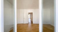 07_Zimmer_Blick_zum_Flur_ARGUS