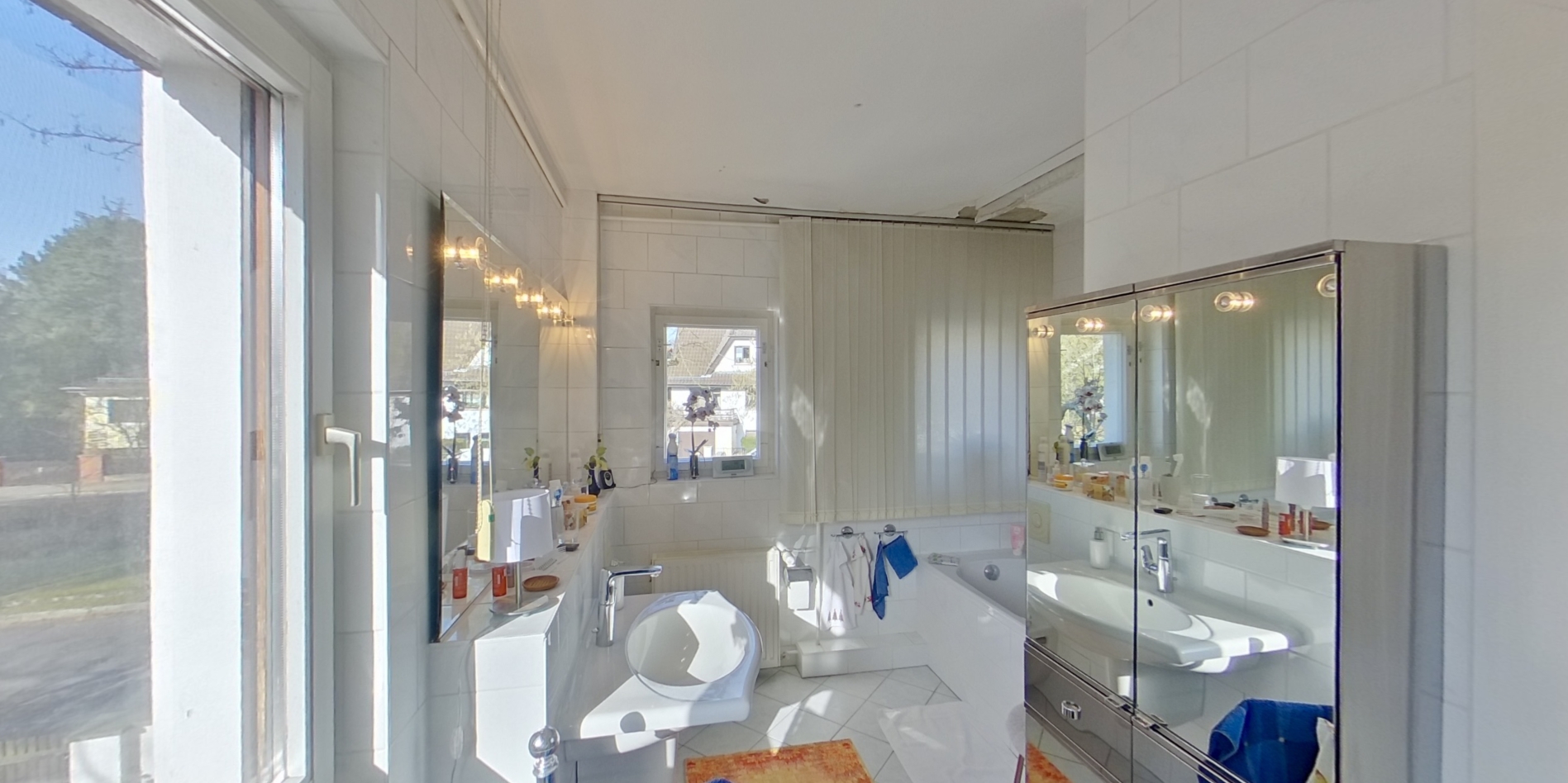 Badezimmer im OG
