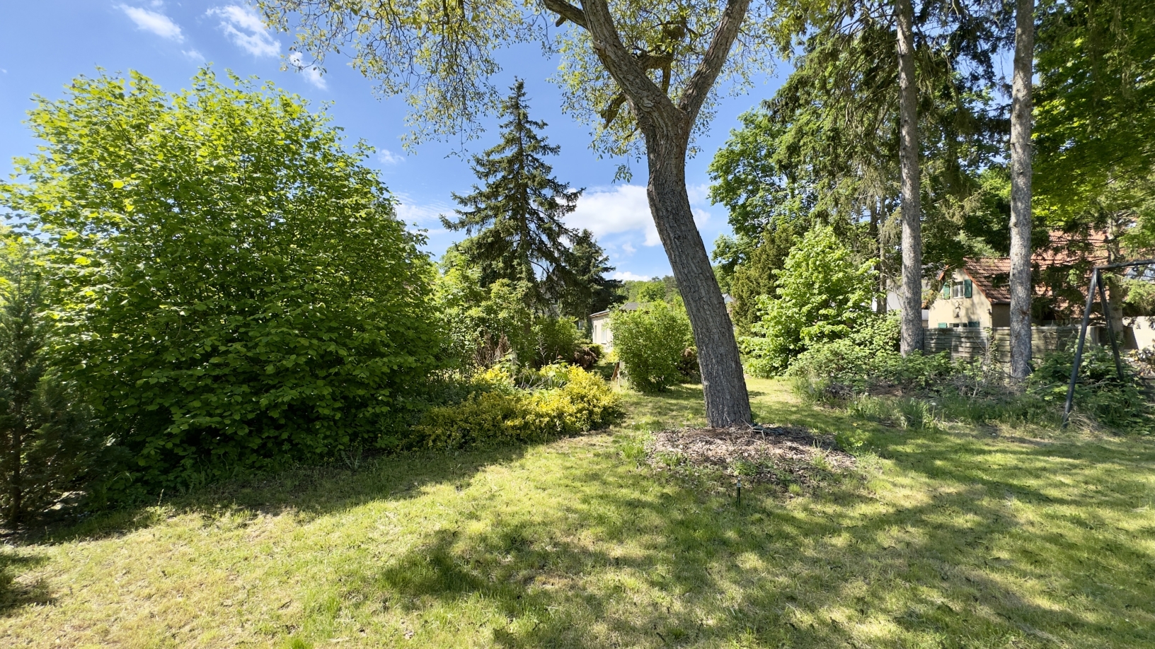 Grundstückende in Richtung Haus
