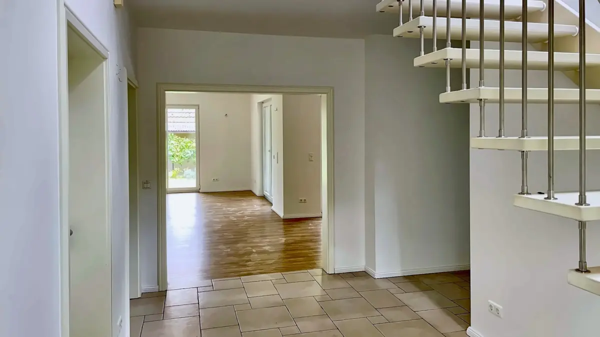 Flur zum Wohnzimmer