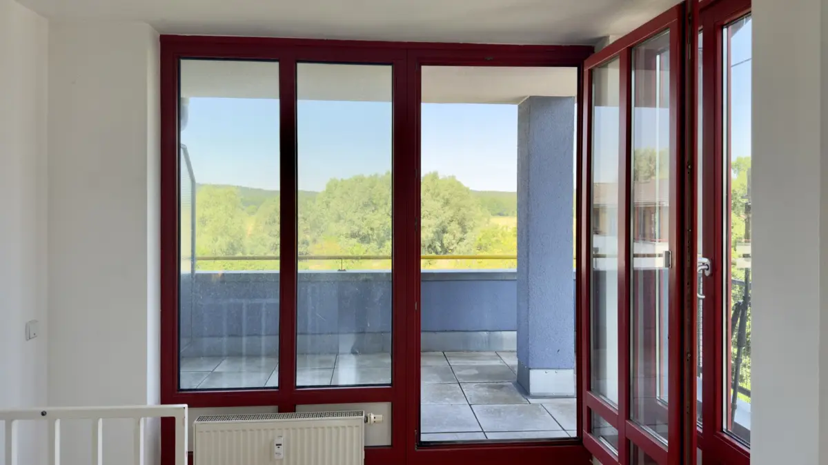 Blick vom Flur auf die Terrasse
