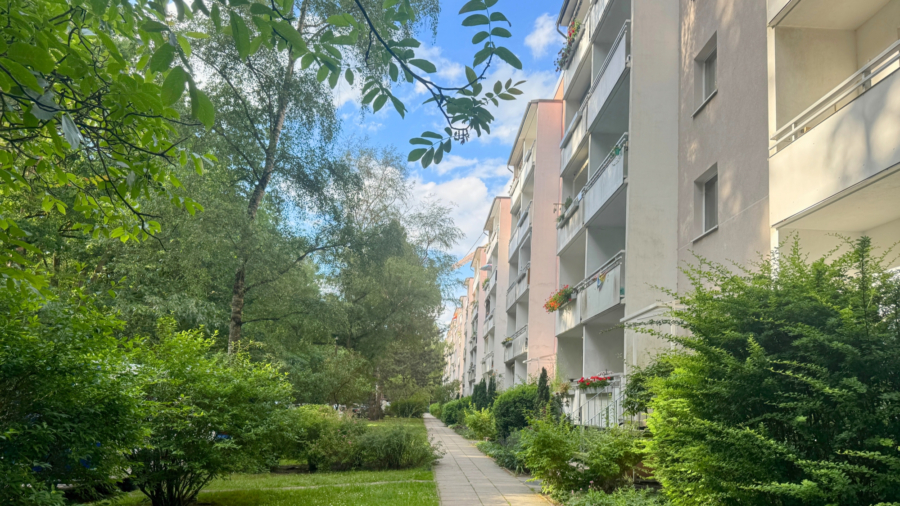 Bezugsfreie, schön renovierte Familienwohnung mit Balkon & Weitblick zum Wald „Ravensberge“, 14478 Potsdam, Dachgeschosswohnung