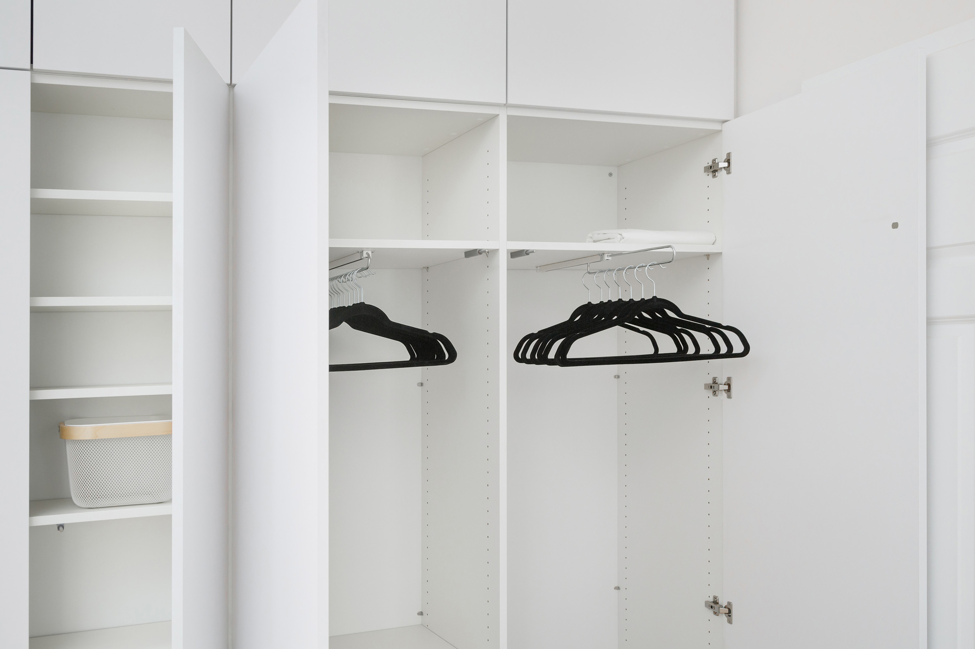 großer Einbauschrank