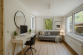 Arbeitszimmer - Einrichtungsbeispiel - Energieeffizientes Wohnen- Luftwärmepumpe, Photovoltaik & großer Garten