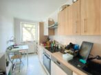 Vermietete Balkonwohnung mit Fahrstuhl & Stellplatz im familienfreundlichen Wohnensemble - tagesbelichete Küche