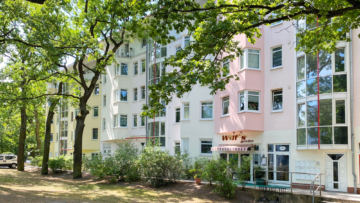 Vermietete Balkonwohnung mit Fahrstuhl & Stellplatz im familienfreundlichen Wohnensemble, 14478 Potsdam, Etagenwohnung