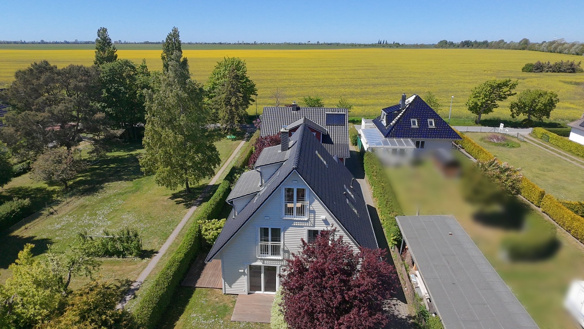 Feldblick übers Grundstück