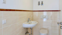 13_Gaeste-WC