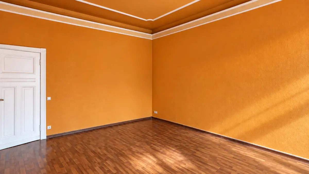 Orangener Raum 2.OG Links