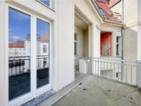 Balkon mit Blick zur Loggia
