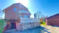 Massives Einfamilienhaus in idyllischer Lage von Beelitz - Westansicht Haus
