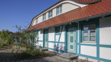 5 Ferienwohnungen – 1 Haus – 10 Gehminuten vom Strand, 18556 Dranske, Ferienhaus