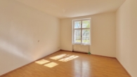 Zimmer 4 - Familienwohnung mit Terrasse in zentraler Lage