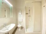 Frisch renoviert + Voll-Möbliert + All-inklusive Miete + nur 5 min. zum Hbf. - innenliegendes Duschbad