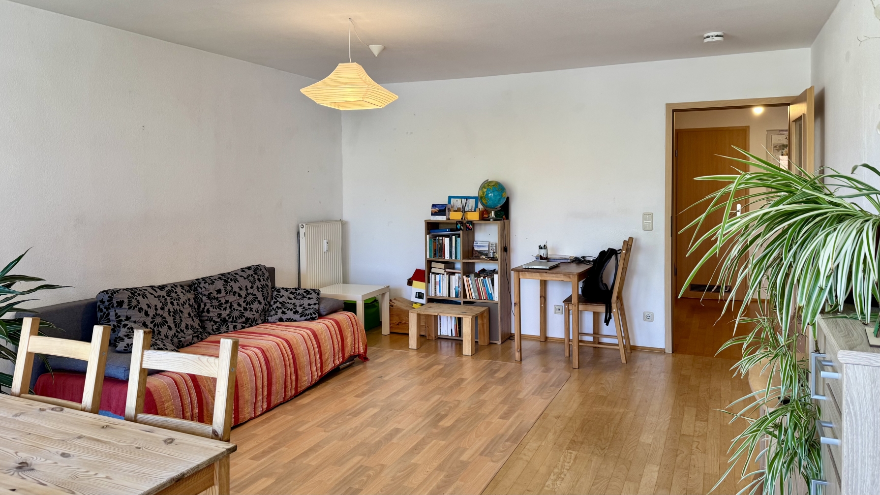 Wohnzimmer Blickrichtung Flur